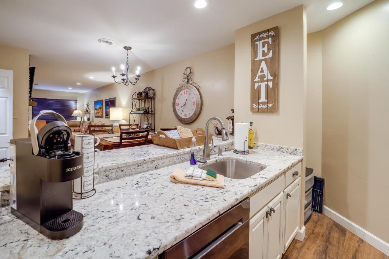 Cozy Banner Elk Condo With Fireplace And Lookout Deck! Eksteriør bilde